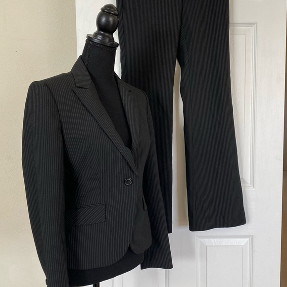 Express Design Studio Black Blazer and Pants - Picture 4 of 9